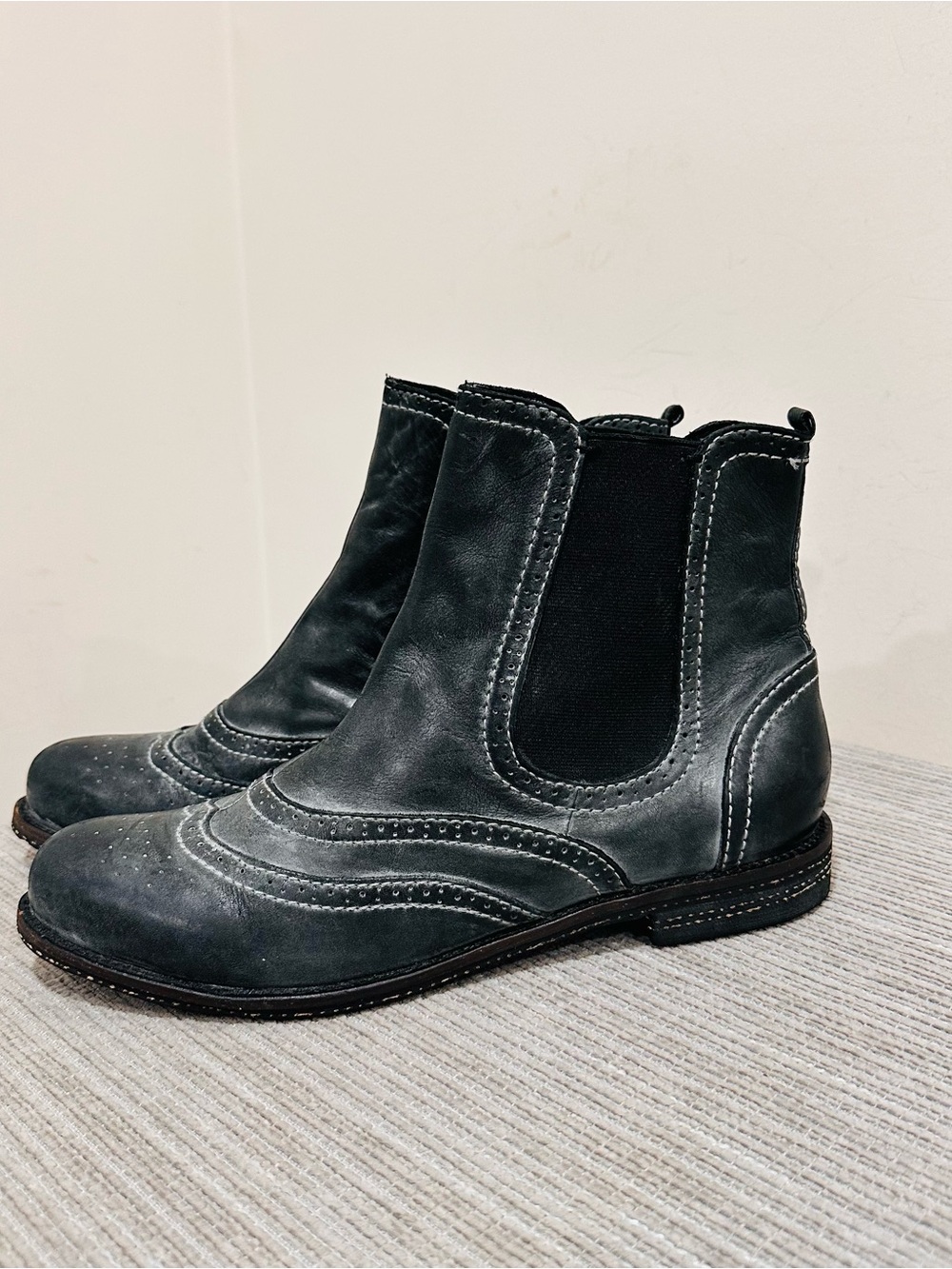 Crown Vintage Leather Wingtip Chelsea Boots Green Distressed Womens Size 10M